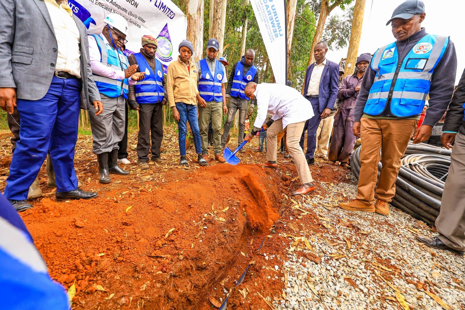 Kabuku Borehole Project commissioning in Ngecha/Tigoni Ward with Governor Wamatangi - photo 1