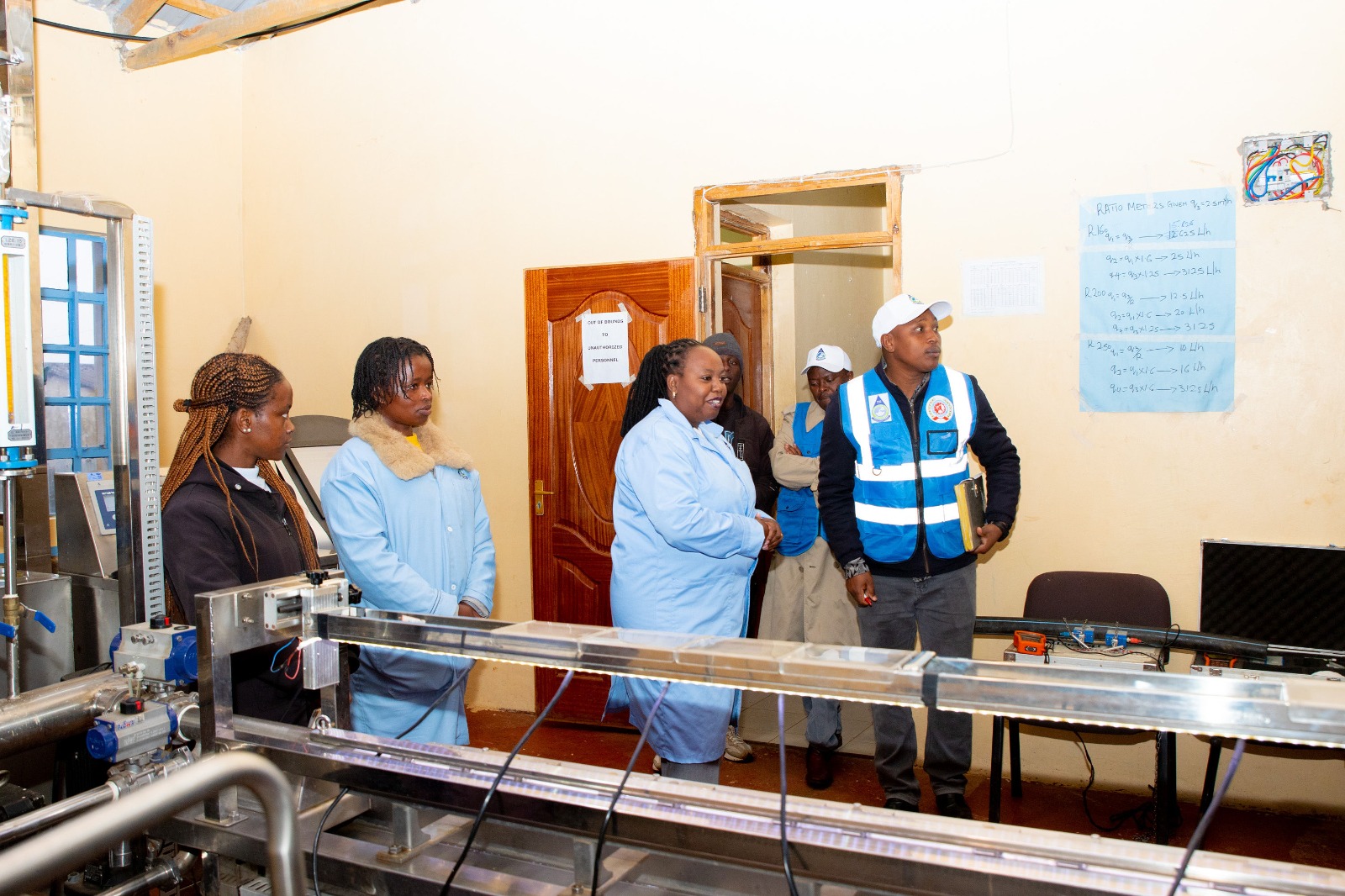 LWSC Technical Board visit at the meter calibration bench, Limuru HQ - photo 1